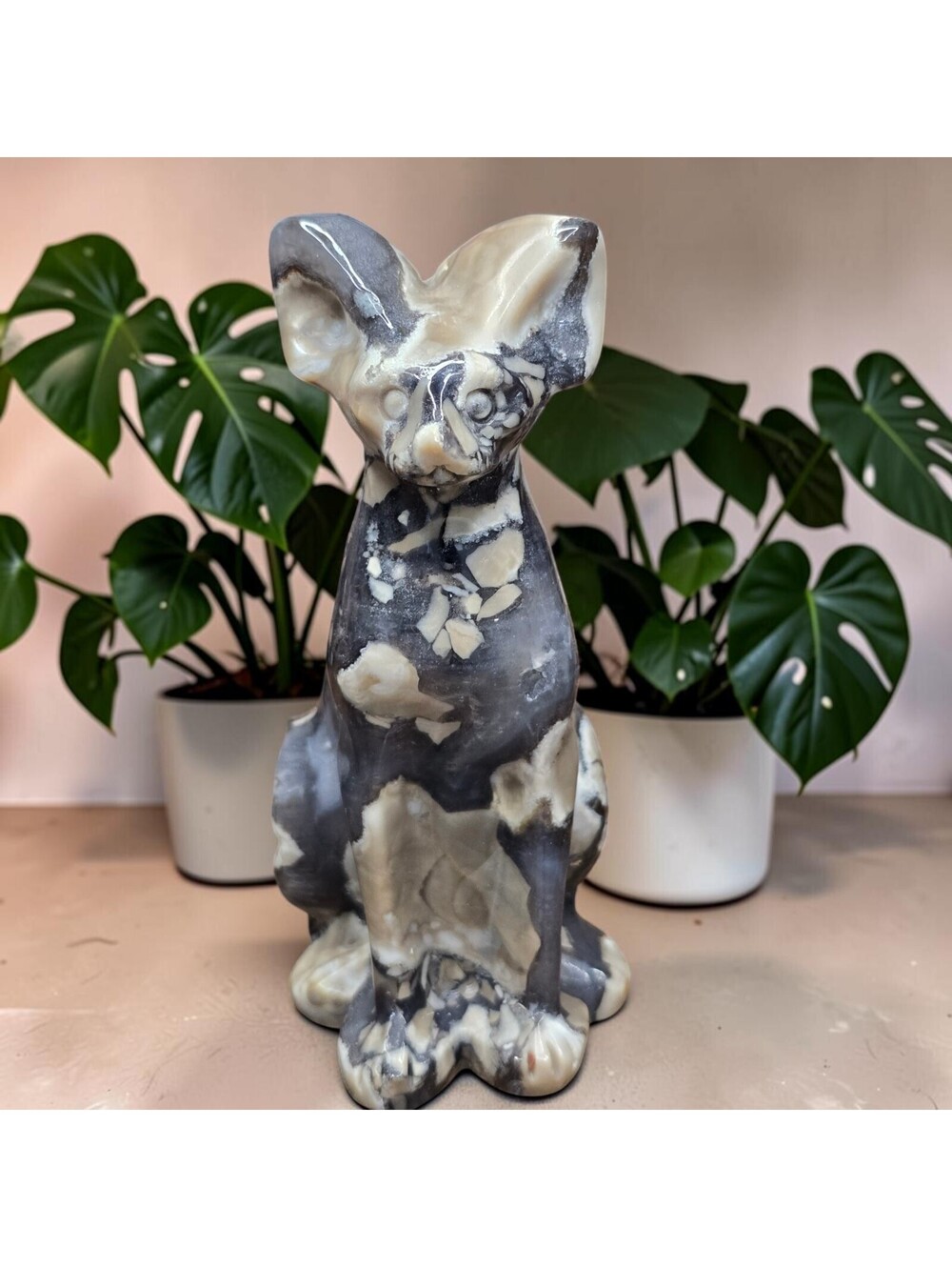 A096. Volcano Agate Sphinx Natural Crystal Cat Carving - UV Reactive